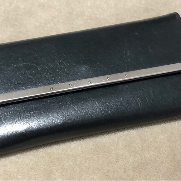 Wallet: GUESS Wallet, Black ๐ Bundle Me! - Picture 2 of 6